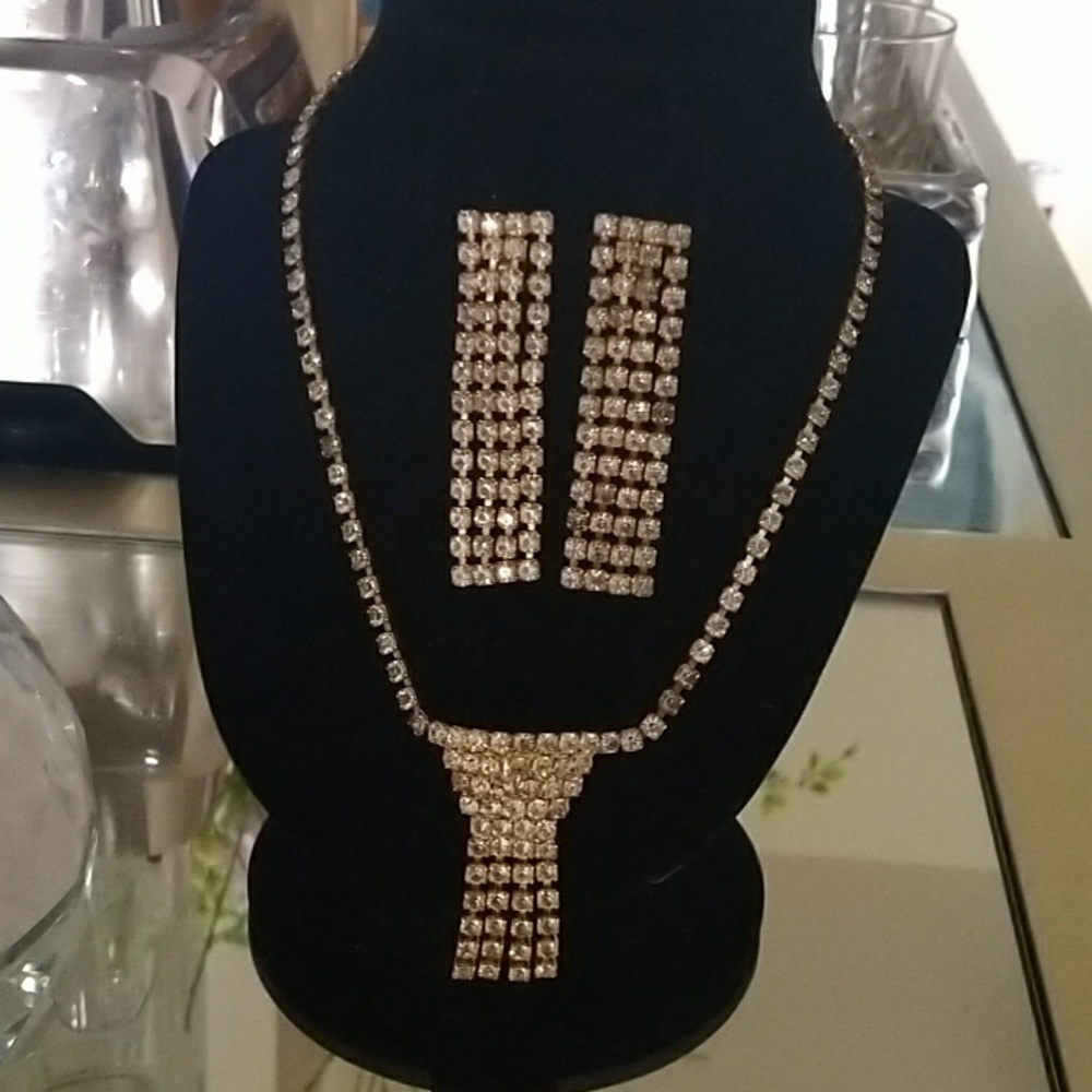 GORGEOUS SET